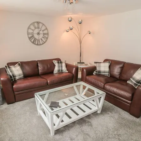 Starfish, Apartment